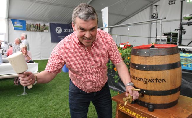 Viele Trachten am ersten Zunftfest des FC Widnau