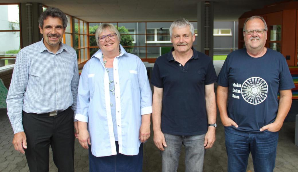 Sie nehmen Ende Schuljahr Abschied von der Diepoldsauer Sek: (von links) Hubert Lehner (nach 38 Jahren), Britta Lüchinger (17), Rainer Lipp (32) und Meinrad Durot (nach 19 Jahren).