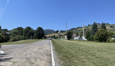 Hanglage mit Aussicht für Familien: 15 Grundstücke stehen zum Verkauf