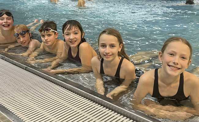 Erlebnisreicher Wettkampf der Rheintaler Schwimmerinnen und Schwimmer in Buchs