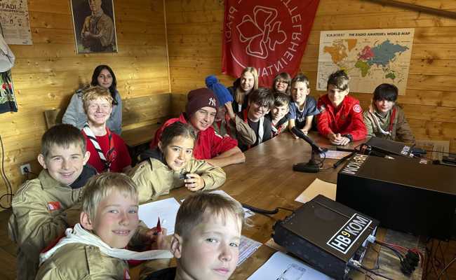 Am Wochenende stand die Pfadi Mittelrheintal in weltweitem Funkkontakt