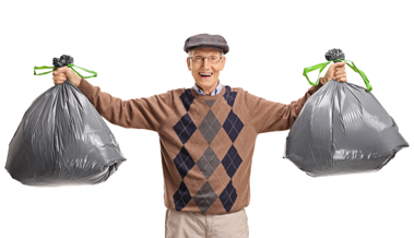 In Au wird der Gang zur Güsel-Sammelstelle für Seniorinnen und Senioren zum Fitnessprogramm