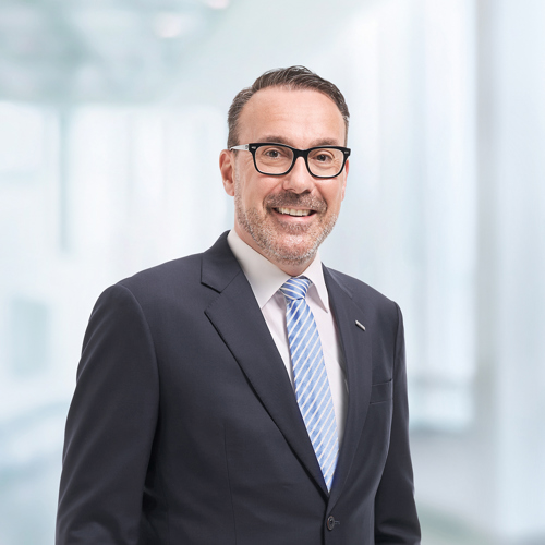 Marc Caggiula Mitglied der Direktion, marc.caggiula@alpharheintalbank.ch Marc Caggiula Mitglied der Direktion, marc.caggiula@alpharheintalbank.ch