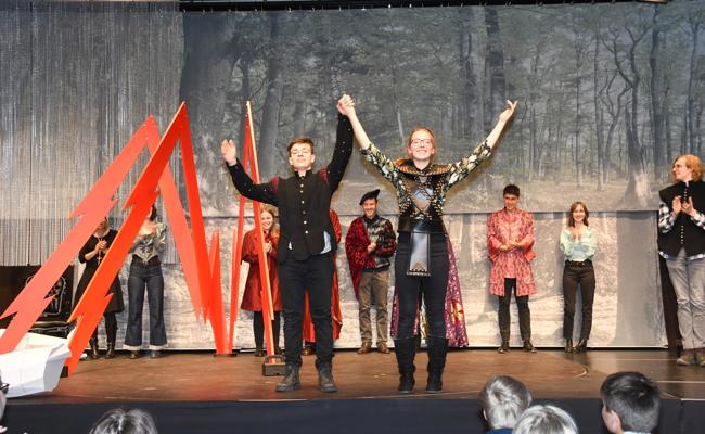 22 Bilder vom Kantitheater: "G. von Berlichingen"