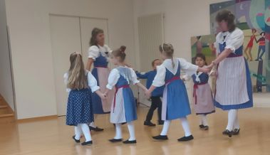 Fröhlicher Seniorennachmittag mit Tanz und Musik