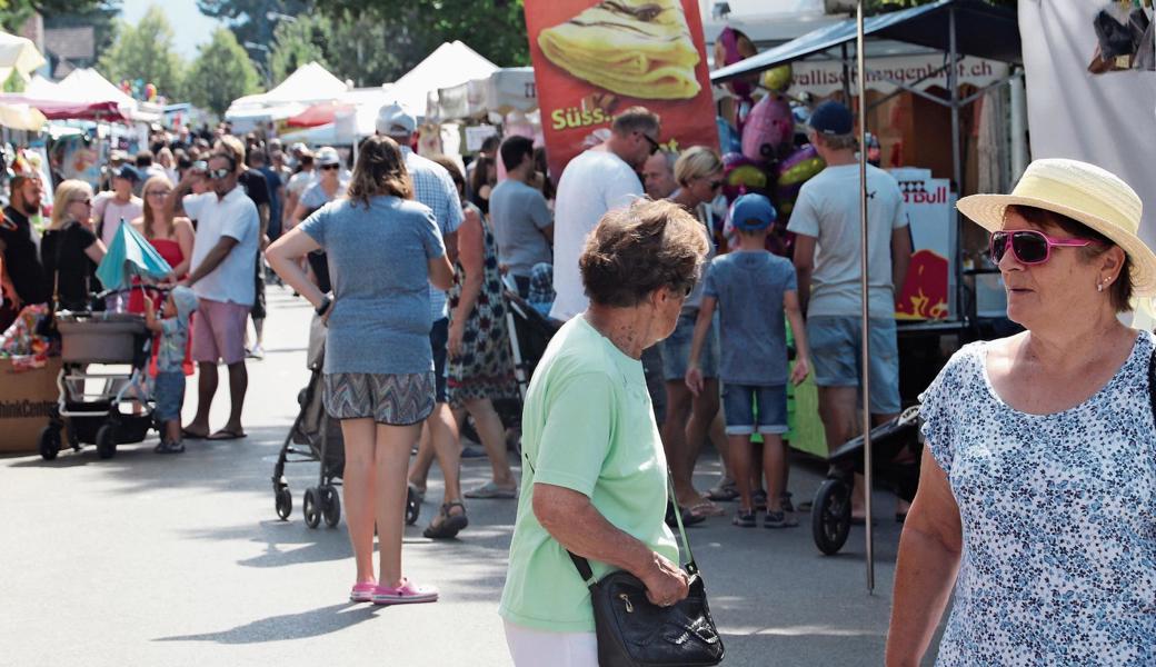 Die Marktstände stiessen auf grosses Interesse. 