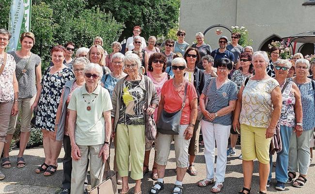 Frauengemeinschaft besuchte die Rosenstadt