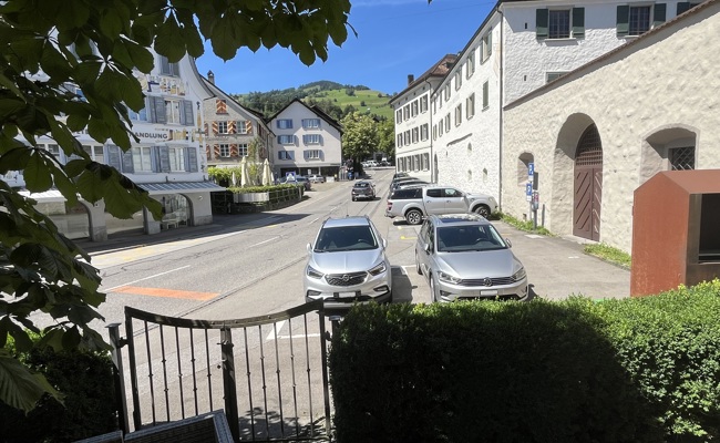 Parkplatzschwund im Städtli löst Unmut von Ladenbesitzern und Vermietern aus