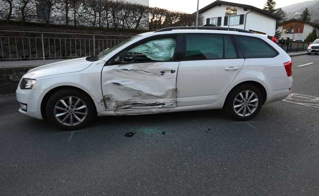 Nach Unfall: Motorradfahrer mit Rettungsdienst ins Spital gebracht