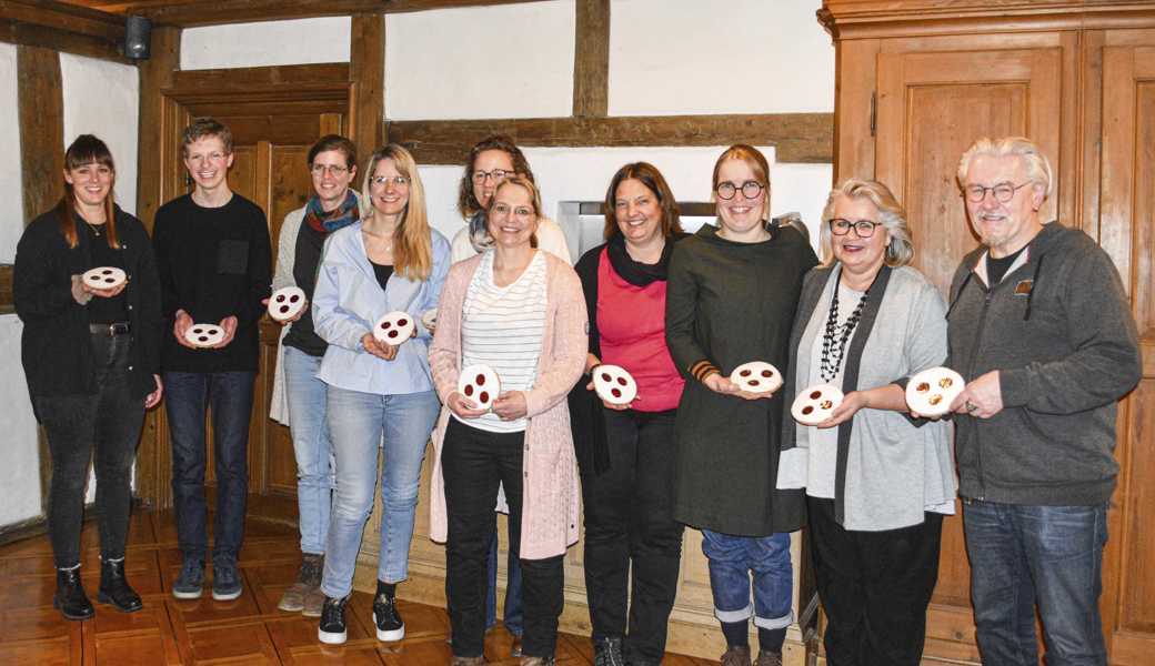 Neumitglieder und Chorleiterin (von links): Alessia Schmidheiny, Leon Damaschke, Nicole Atilla, von Kameke Joy, Barbara Bischof, Sina Knaus, Kerstin Röthlisberger, Esther Burri, Yvonne Hutter, Horst Hablitz. 