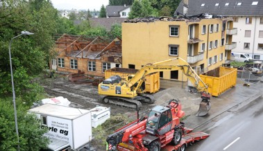 Nach dem Grossbrand in Au: Jetzt beginnt der Abriss der Ruine an der Hauptstrasse