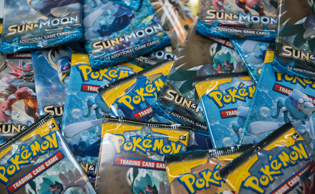 Am Augschta-Markt: Standbetreiber verkaufte gefälschte Pokémon-Karten