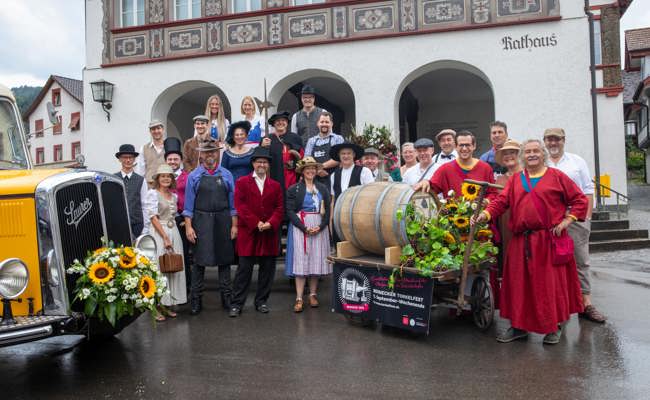 OK und Sponsoren des Bernecker Torkelfests unterwegs auf Werbetour