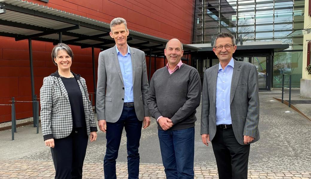 Neues Vereinsmitglied Marktgemeinde Rankweil: Geschäftsleiterin Sabina Saggioro und Präsident Reto Friedauer (r.) mit  Amtsleiter Rankweil Christian Breuss und Gemeindevorstand Rankweil Alejandro Schwaszta.