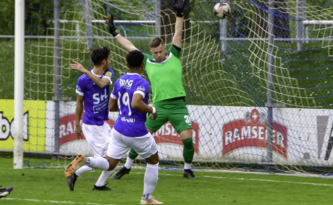Beiden Mannschaften gehörte eine Halbzeit, das Spiel geht 2:2 aus