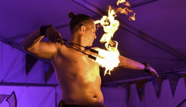 Zwei Tage lang ein grandioses Dorfest gefeiert: mit feurigem Finale