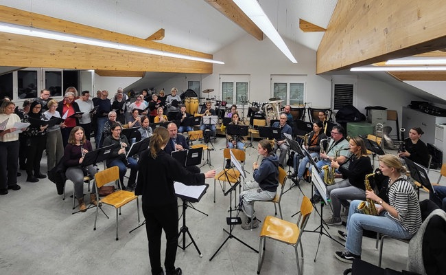 Besinnlicher Adventssonntag mit Musik, Suppe und warmen Getränken