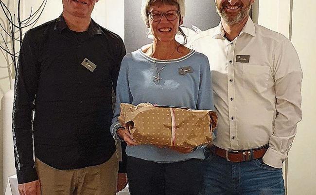 Kühnis Hörwelt ehrt Mitarbeiter