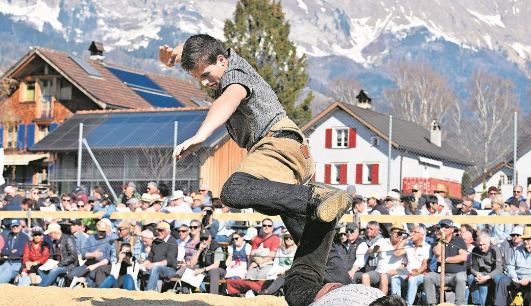 Dean Burch übersprang in Grabs drei Hürden.