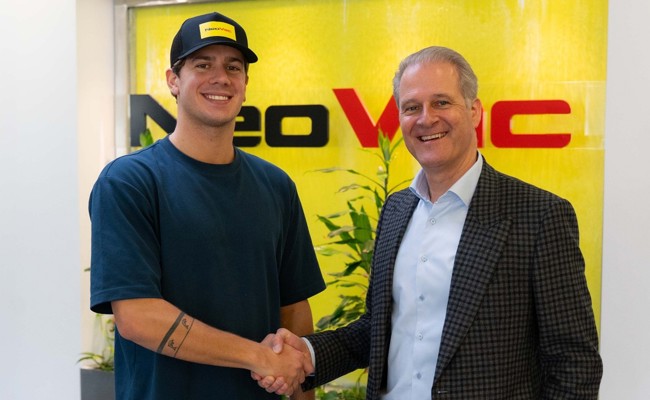 Schwimmstar Ponti erhält neue Unterstützung: NeoVac geht strategische Partnerschaft ein