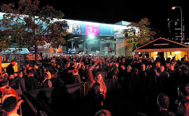 Feiern bis in die Morgenstunden: Das Olma-Plaza begeistert mit Party, Genuss und Flair