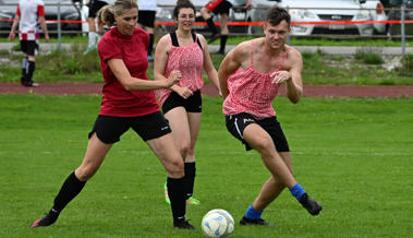Das Grümpelturnier war ein Fussballfest auf dem Rasen und beim Public Viewing im Festzelt
