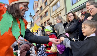 Kinder im Fasnachtsfieber: Schmutziger Donnerstag im Städtli