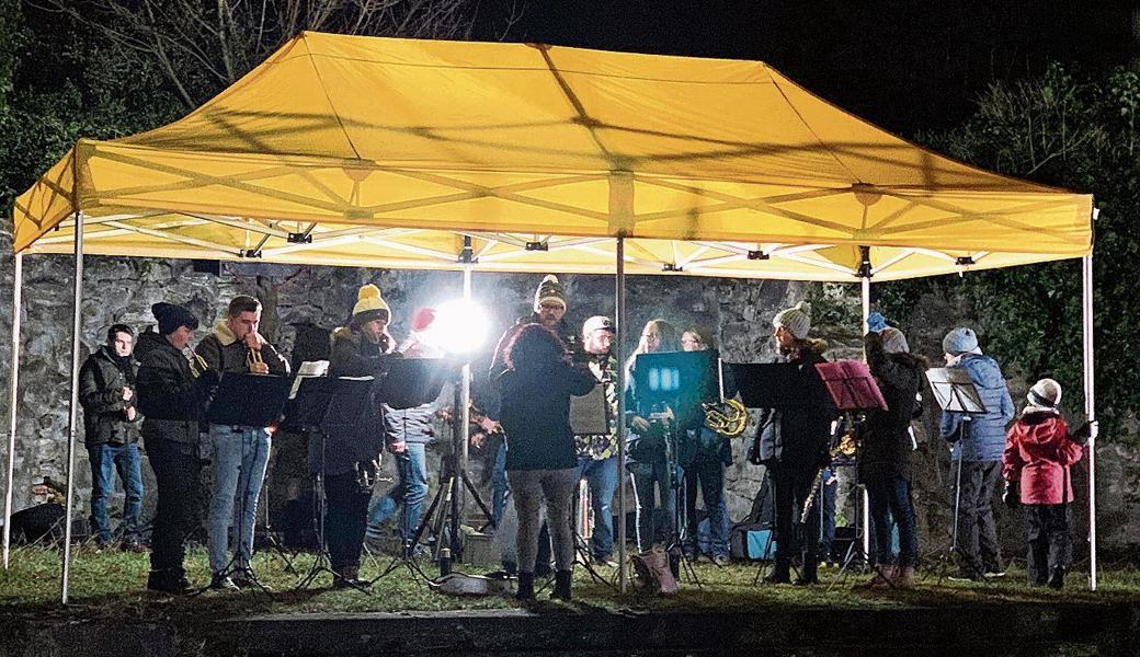 Musikanten unterhielten die Gäste mit weihnächtlichen Klängen. 