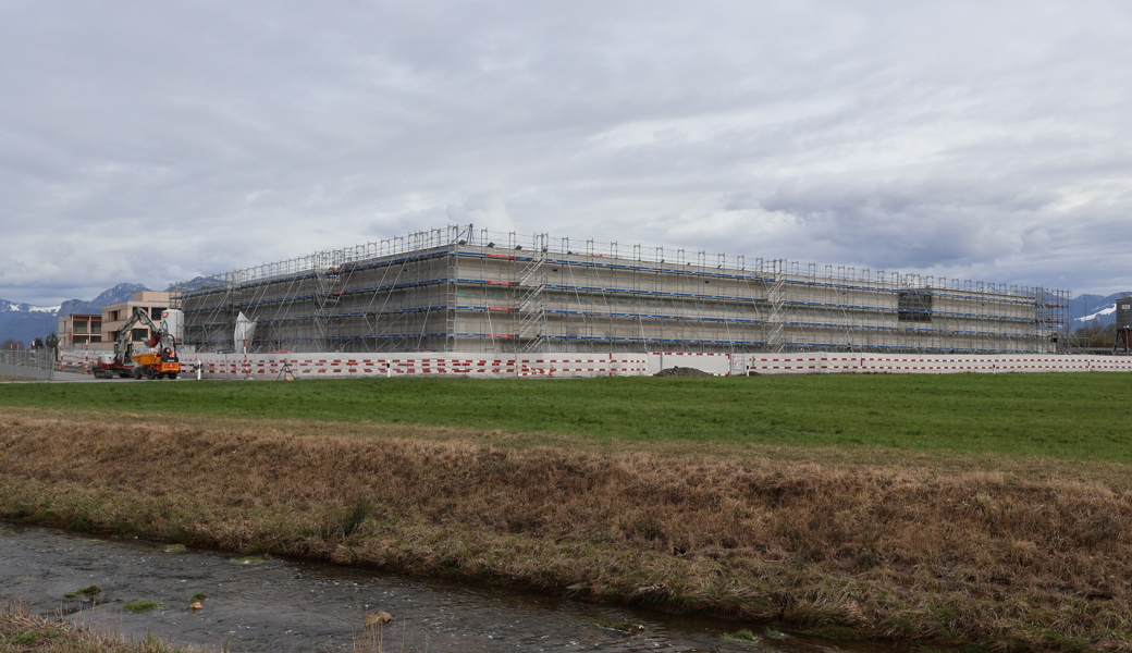 Teurer Nebeneffekt der Bauverzögerung beim Regionalgefängnis Altstätten – SVP-Kantonsrat übt Kritik