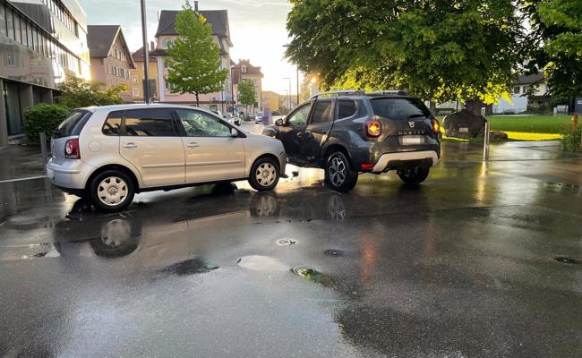 Betrunkener Lenker übersieht Auto auf der Kreuzung