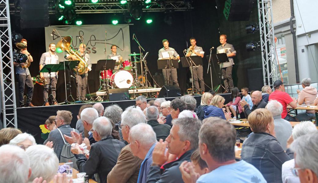 hr 40-jähriges Bestehen wird die Altstätter Kulturwoche Staablueme wegen des Augustmarkts eine Woche später feiern als zuerst geplant. Die Staablueme findet vom Samstag, 21. August bis Samstag, 28. August 2021 statt. 