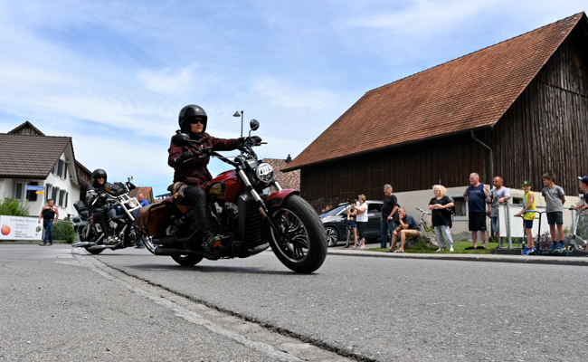 Motorradfreunde Kriessern feiern ihr Töfftreffen mit Musik, Sprint und Ausfahrten
