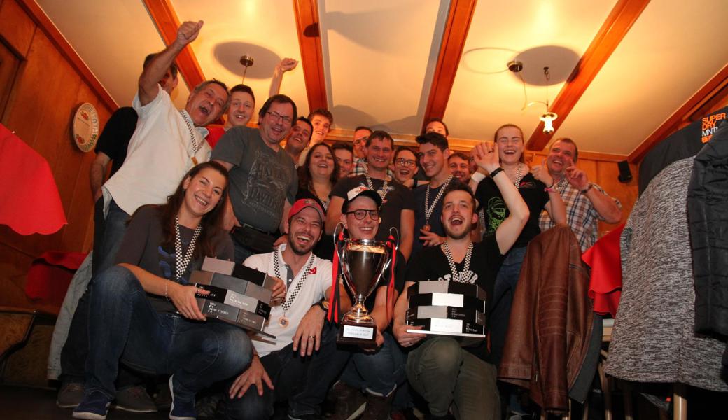 Die Racerinnen und Racer am Kart GP Finale 2018 des F1-Club Rheintal.