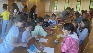 Kinder durften Muffins mit Nutellakern backen