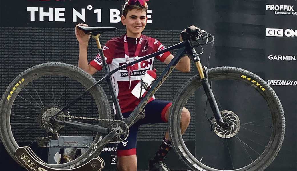 Nicht nur das Bike ist die Nummer 1: Fynn Lanter vom RV Altenrhein war in der vergangenen Saison der beste Mountainbiker der Schweizer in seiner Altersklasse U17. 