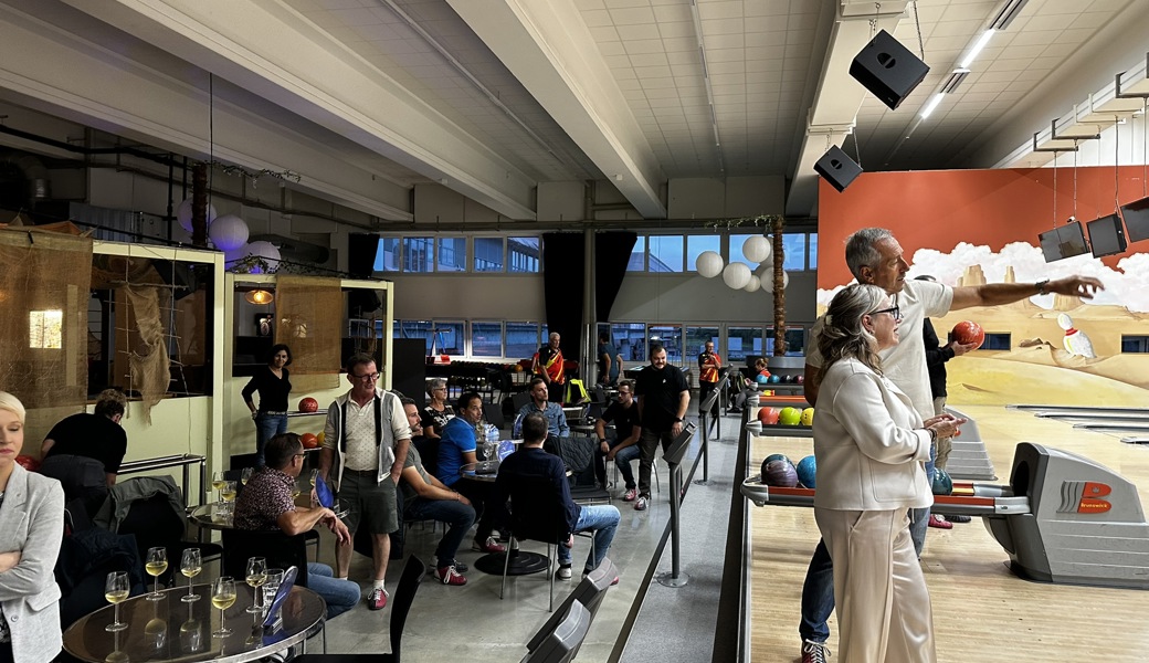 Strategiebesprechung am alljährlichen HGV Widnau Bowlingabend