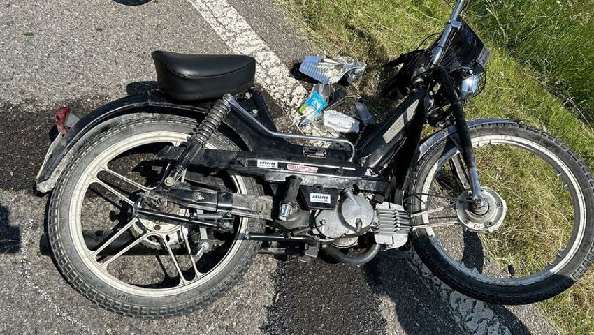 Der Töfflifahrer musste mit der Rega ins Spital geflogen werden. Der Töfflifahrer musste mit der Rega ins Spital geflogen werden.