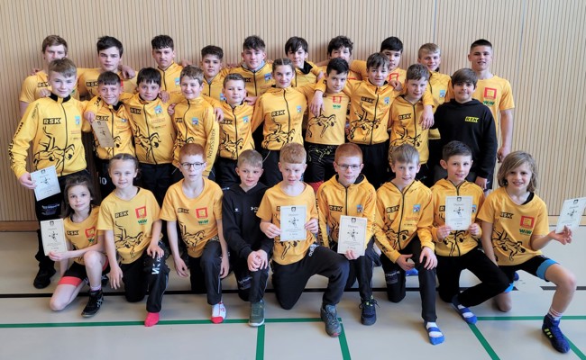 Kriessern holt Silber, Oberriet-Grabs neben Podest