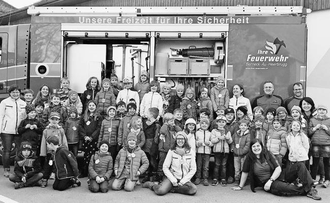 Mach-mit-Treff besuchte Feuerwehr