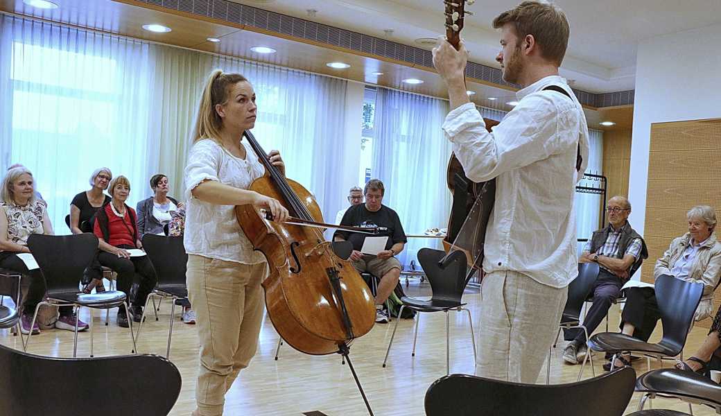 Vielfältige Interpretationen von menschlichen Emotionen: Das Duo David e Mia begeisterte in Altstätten.