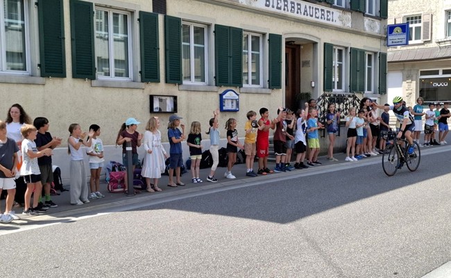 Vierte Etappe der Tour de Suisse beginnt mit Kilometer null in Berneck