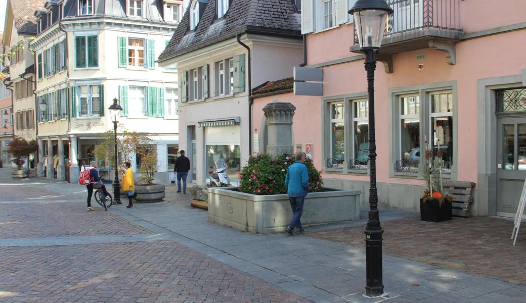 Von den drei neuen Läden ist der Claro (rechts) der erste, der in der Marktgasse geöffnet ist. 