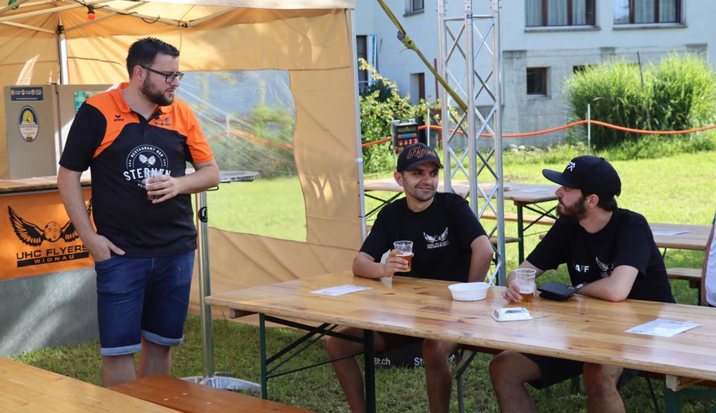 ... wie die Unihockeyspieler des UHC Flyers Widnau.