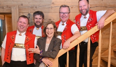 Volksmusiker holen ehemalige Hit-Sängerin Sue Schell zurück ins Studio