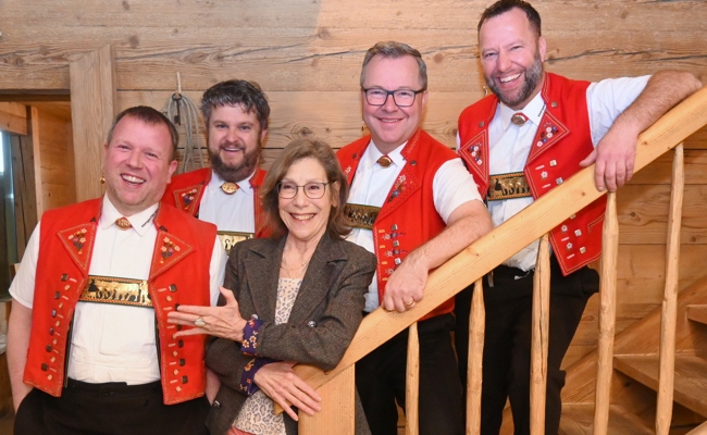 Volksmusiker holen ehemalige Hit-Sängerin Sue Schell zurück ins Studio