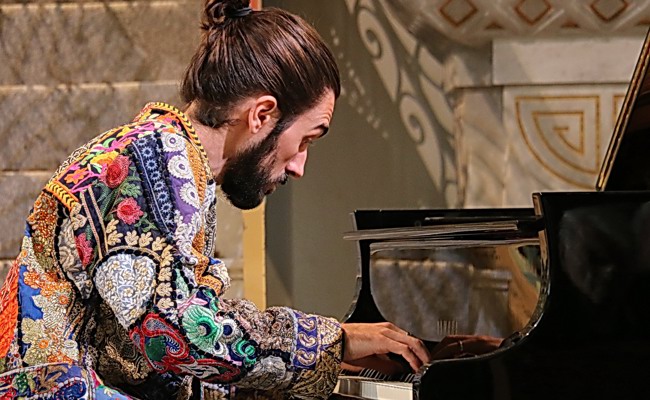 Jubiläumskonzert der Extraklasse: Teo Gheorghiu verzaubert mit Beethoven und Rachmaninow