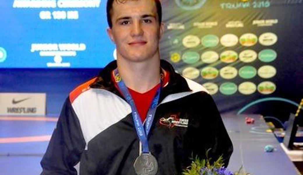 Stolzer Silbermedaillengewinner: Ramon Betschart von der RS Kriessern.