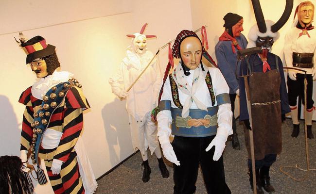 Närrisches Brauchtum im Museum