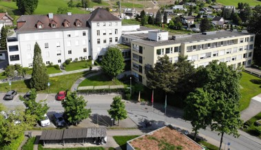 Rot, röter, Rheintal: St.Galler Spitalverbunde schliessen das Geschäftsjahr 2023 mit grossen Verlusten ab