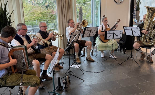 Abberger Tanzlmusi im Haus Viva